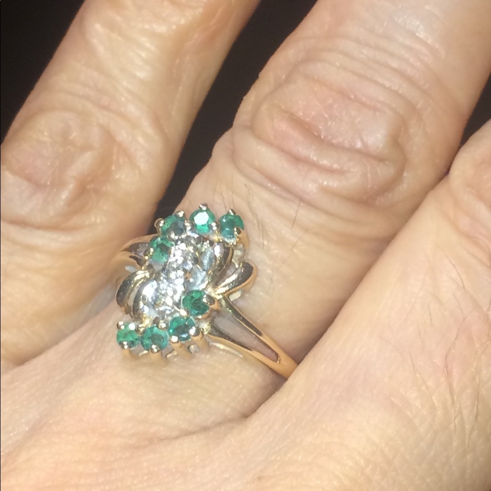10k gold ring.